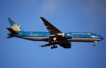 Boeing 777-2Q8/ER VN-A142 Vietnam Airlines