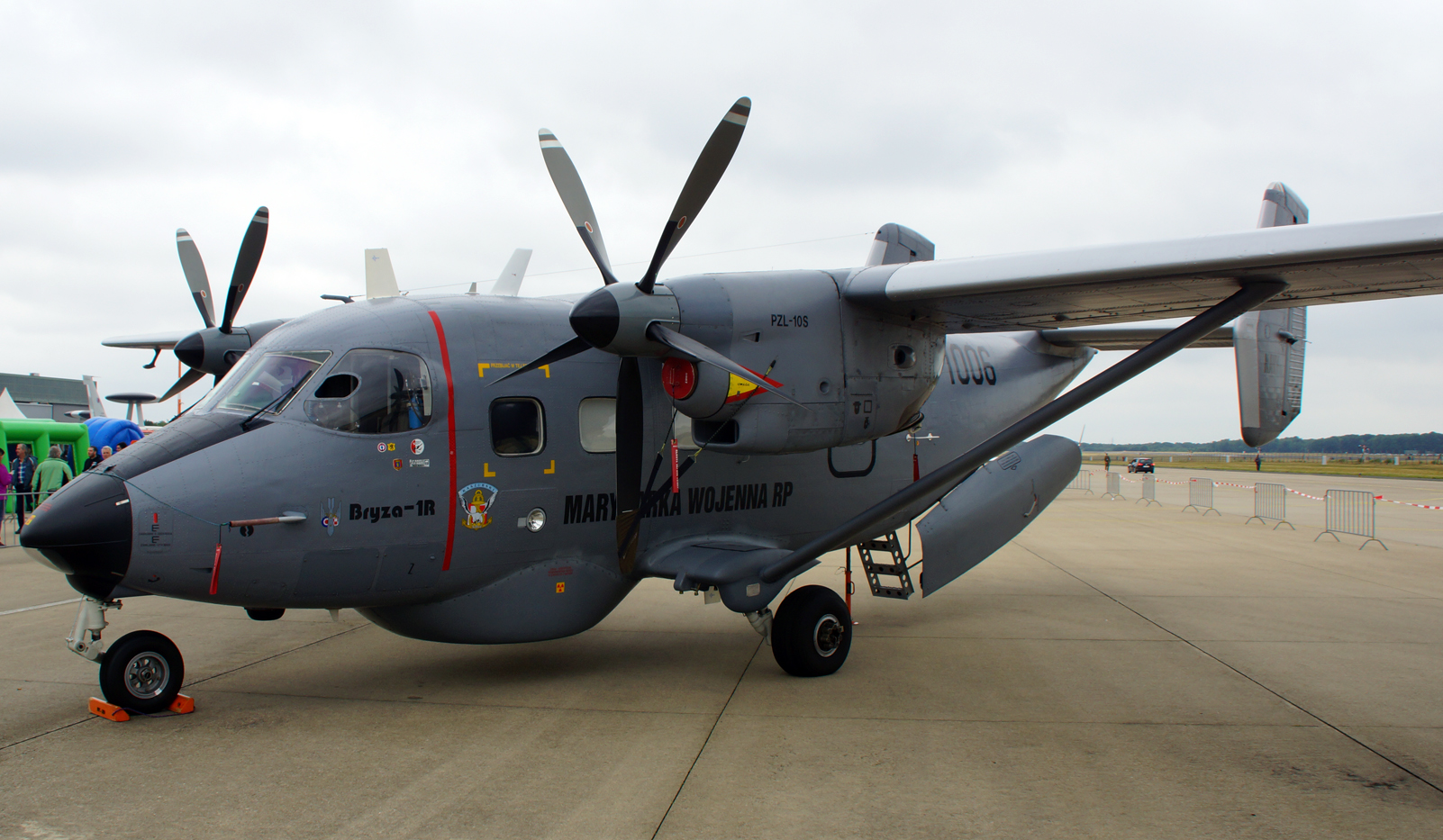 B 28. PZL m28. PZL М-28. PZL-Mielec m-28b/pt Bryza. Самолет PZL Mielec m28 skytruck.