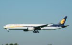 Boeing 777-35R/ER VT-JEX Jet Airways
