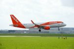 Airbus A320-214 G-EZOU easyJet
