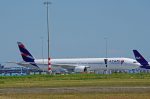 Boeing 777-32W/ER PT-MUI LATAM