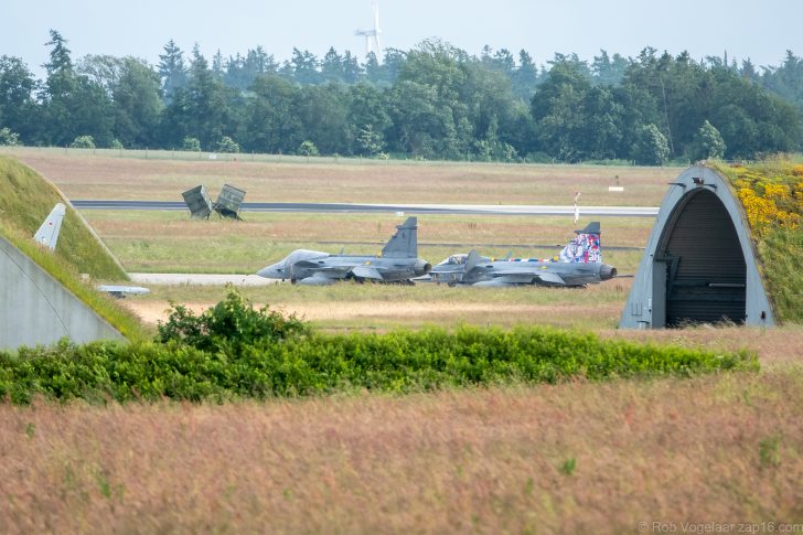 Saab JAS-39C Gripen 9245 and 9242 211.lt Czech Air Force