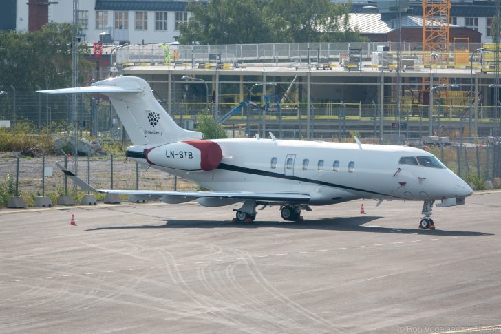 Bombardier Challenger 350 LN-STB Sundt Air