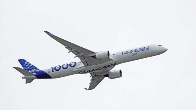 Airbus A350-1041 F-WMIL Airbus