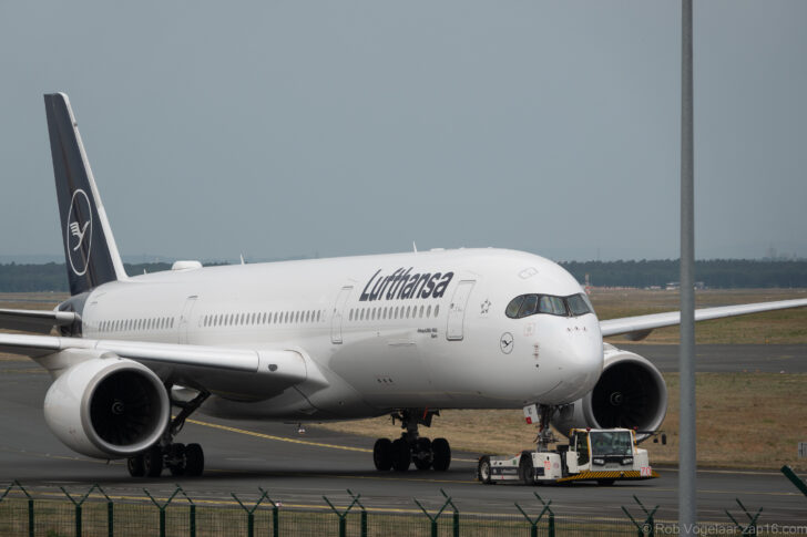 Airbus A350-941 D-AIXD Lufthansa